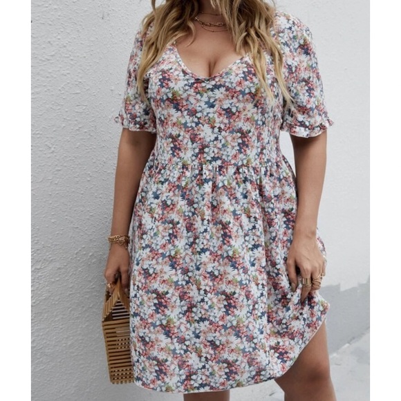 Dresses & Skirts - Plus flounce sleeve v neck dress